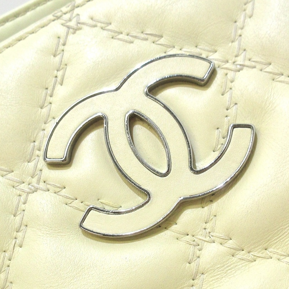 CHANEL Ultra stitch Tote - Picture 10 of 13